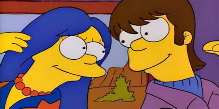 'The Simpsons' Most Romantic Moment Is Also Its Best Flashback Episode