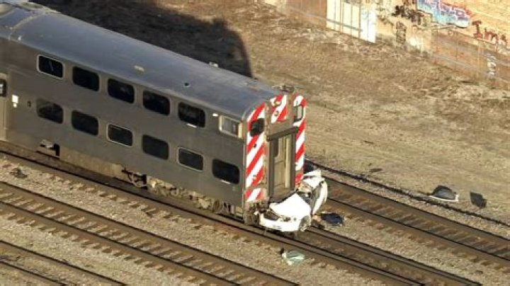 1 dead after car tries to beat DART train
