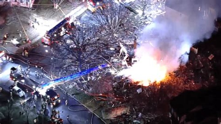 1 firefighter dead, others injured after crews respond to Loudoun County house explosion