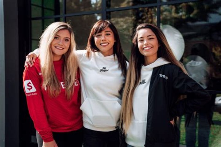 100 Thieves sign Twitch streamer and viral TikTok star Neekolul
