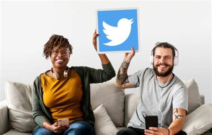 9 Thriving Twitter Communities All Geeks Should Join