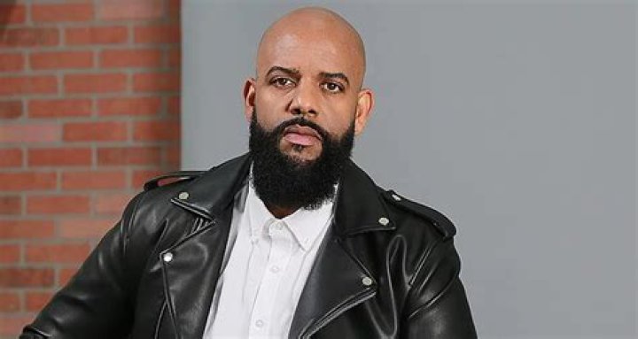 Aaron Lindsey Net Worth | Bio, Family, Address, Career