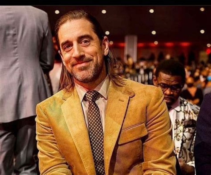 Aaron Rodgers Haircut Evolution: A Look from Past to Present
