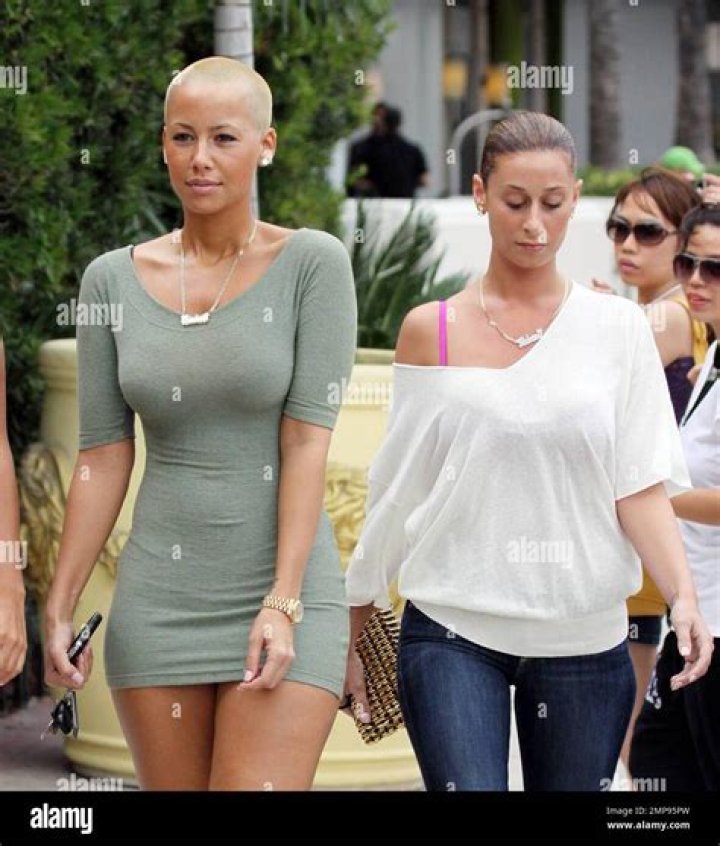 Amber Rose - Bio, Net Worth, Height