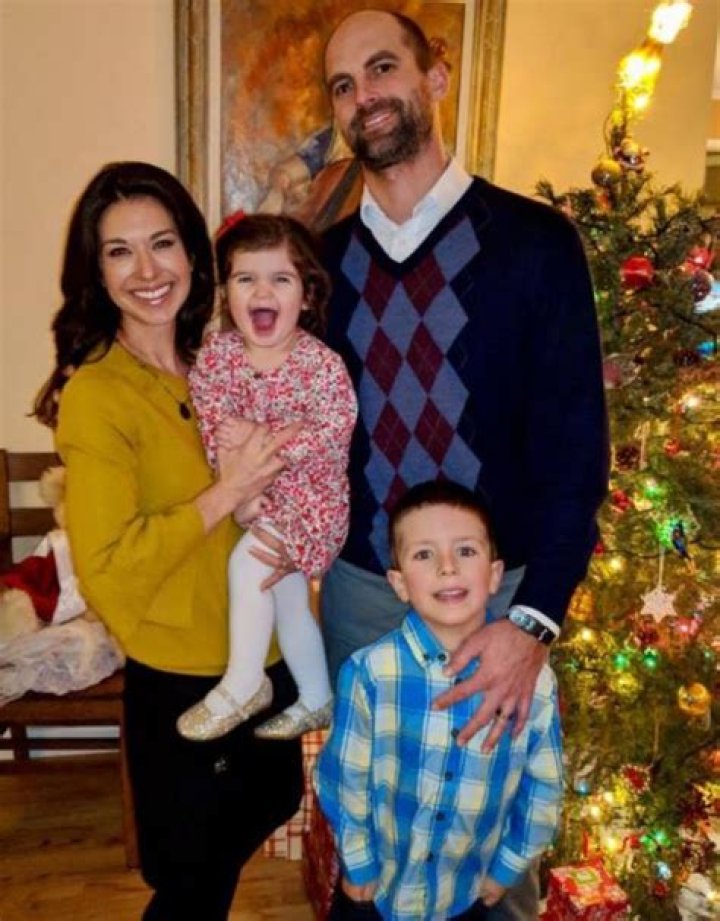 Ana Cabrera married her boyfriend Ben. Know about her married life and children