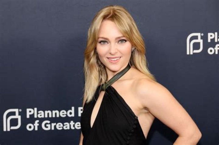 Annasophia Robb Net Worth 2024