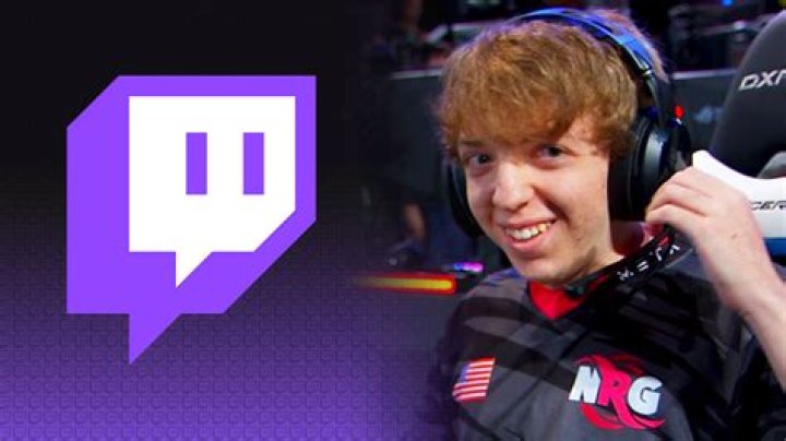 Apex Legends streamer Dizzy returns from hiatus to play Valorant