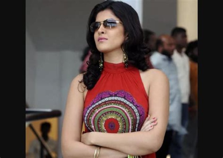 Ardena Seth Biography