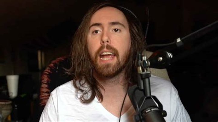 Asmongold fears there’s “no escape” from pay-to-win games in the future