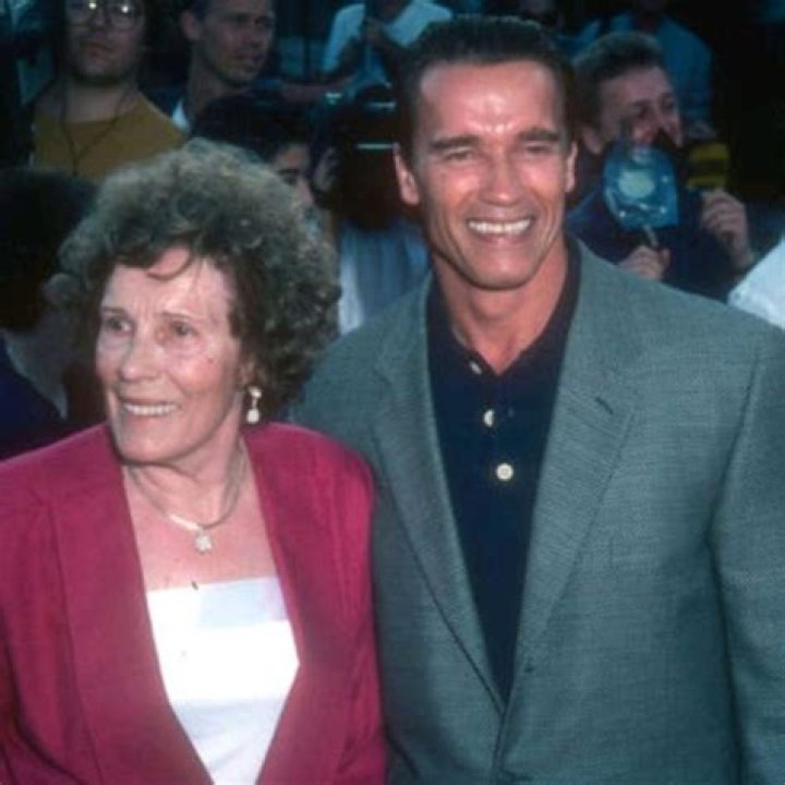 Aurelia Schwarzenegger: What Happened To Arnold Schwarzenegger's Mother?