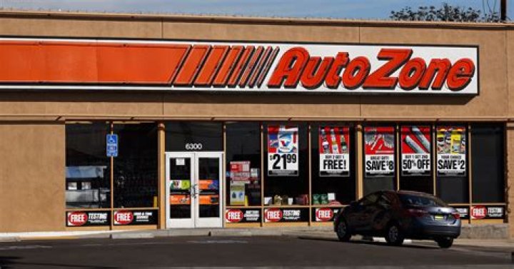 	AUTOZONE CEO PICKED TO LEAD OFFICE DEPOT	