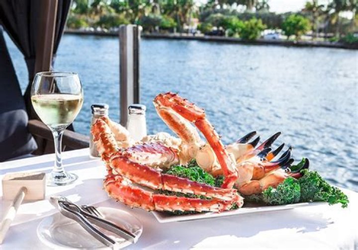 <b>Review:</b> Jake’s Stone Crab Restaurant in Boca Raton	