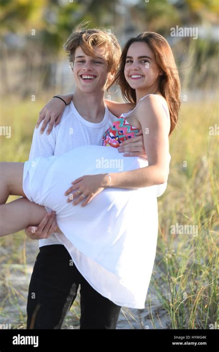 Bailee Madison & Boyfriend Alex Lange Confirmed their Relationship, Their relationship and Affairs