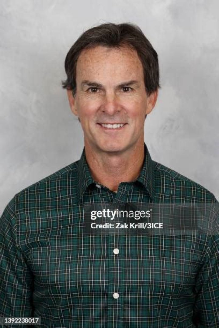 Bob Errey Bio, Age, Height, Wife, Salary, Net Worth, SportsNet Pittsburgh