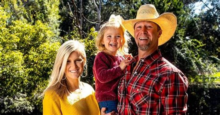 Bubba Thompson (The Cowboy Way) Bio, Age, Height, Wife, Net Worth