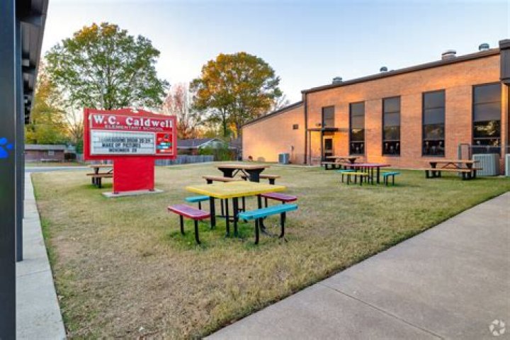 Caldwell Elementary School - Benton