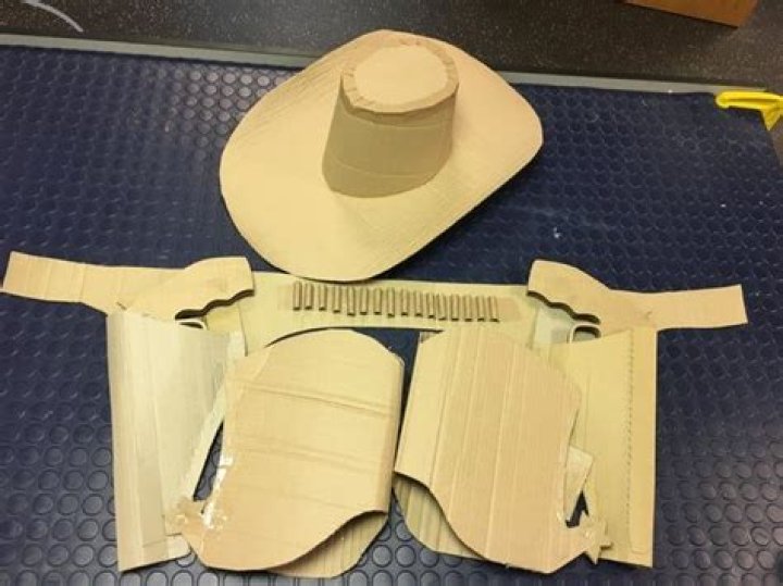 Cardboard_Cowboy Takes Streaming Production to Another Level With Amazing Dance