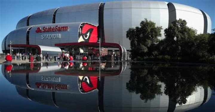 Cardinals, State Farm Stadium’s owner sue Glendale over VAI Resort parking garage