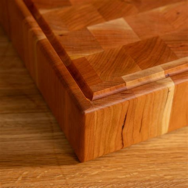 Cherry End Grain Butcher Block with Juice Groove
– Laurel Mercantile