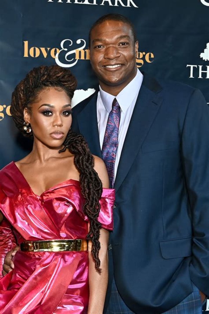 Chris Samuels (Love and Marriage DC) Bio, Age, Height, Wife, Salary, Net worth