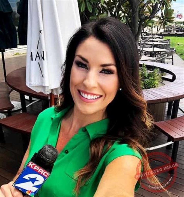 Christine Noël Bio, Age, Height, Husband, Salary, Net worth, KPRC 2