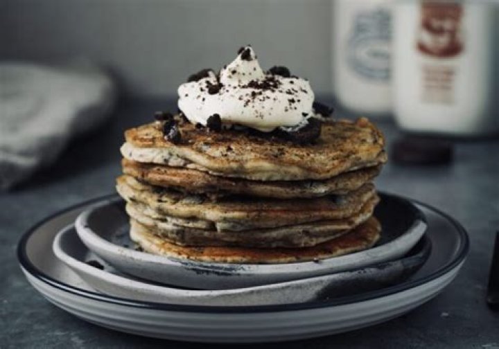 Cookies & Cream Protein Pancakes