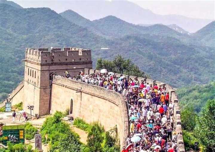 	COPPERFIELD TAKES TRICKS TO GREAT WALL OF CHINA	