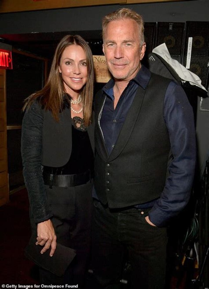 Costner Girlfriend: A Deep Dive Into Kevin Costner's Romantic Life