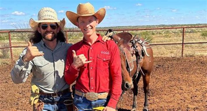 Dale Brisby Without Sunglasses is Making Fans Scratch Their Heads