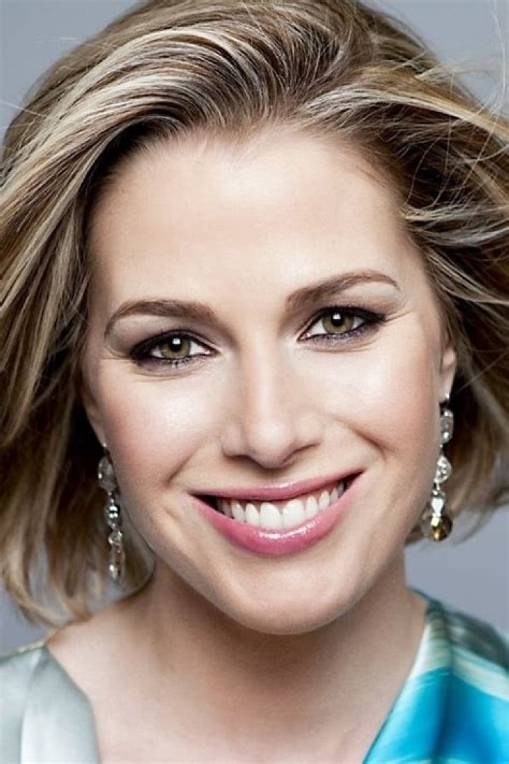 Dawn Chubai Age, Biography, Wiki, Married, Husband【 Wikipedia 】