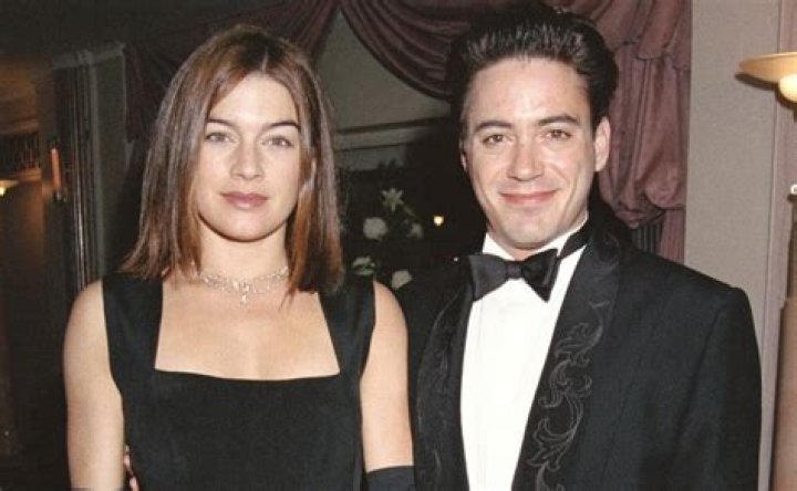 Deborah Falconer Bio, Age, Height, Husband, Net worth, Prosthetic Eye and Songs