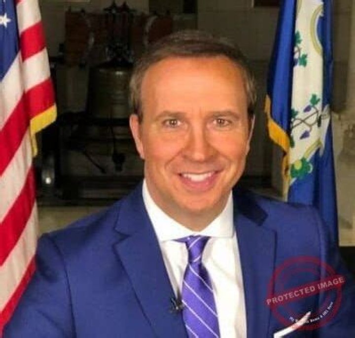 Dennis House Bio, Age, Height, Wife, Salary, Net Worth, WFSB