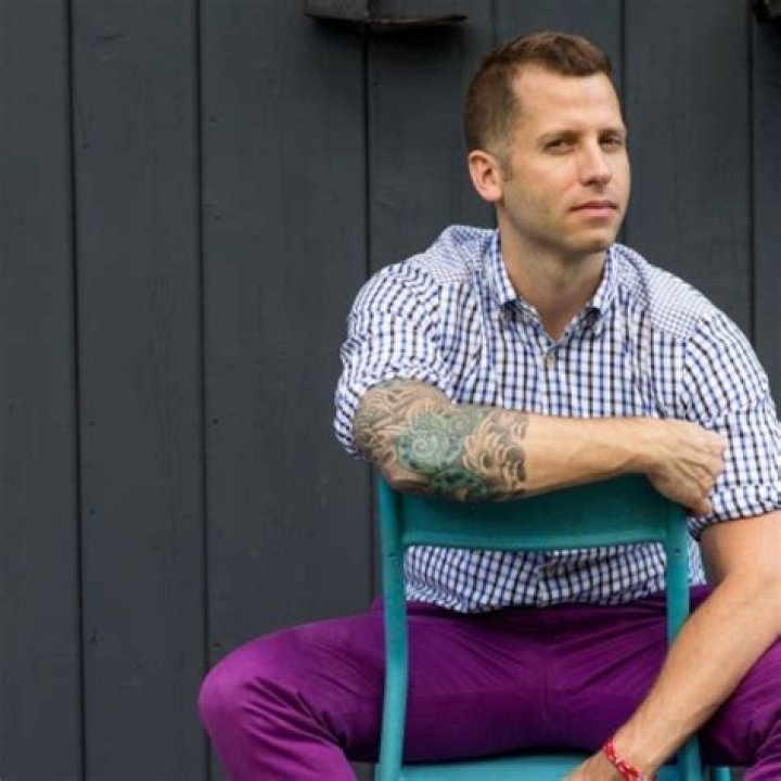 Designer Bradford Shellhammer's colourful ranch home is a bold collection of memories