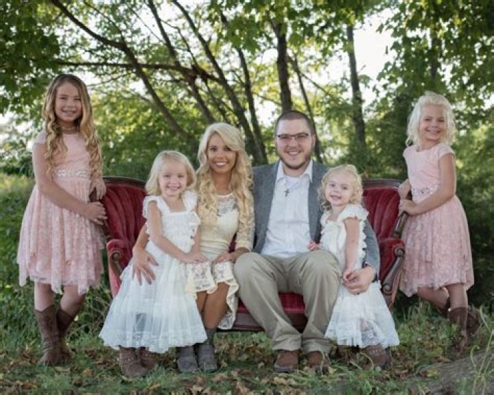 Detty Sisters Net Worth – Phone Number, House Address, Wiki
