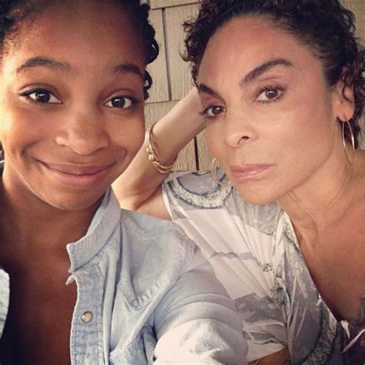Discover The Inspiring World Of Jasmine Guy's Daughter