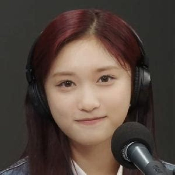 Discovering Lina: The Rise Of A South Korean Singer