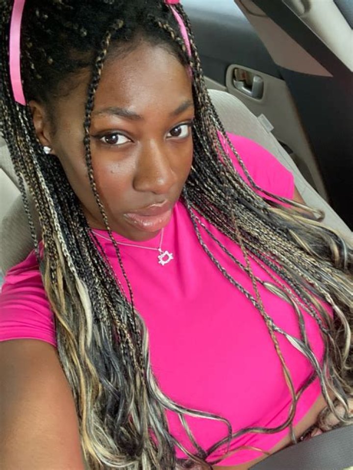Discovering Sierra Lisabeth: A Rising Star In The Digital World