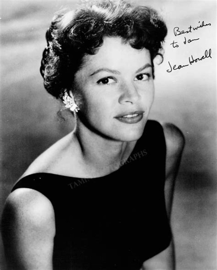 Discovering The Talent Of Actress Jean Howell