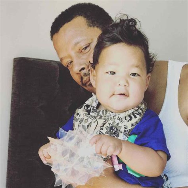 Does Terrence Howard Have A Twin Brother?