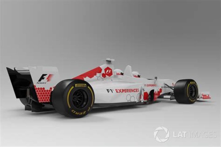 Donington hosts world's first two-seater F1 race. | F1