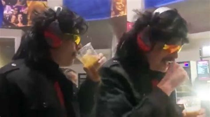 Dr Disrespect breaks character at UFC 269 over cheeky fan joke