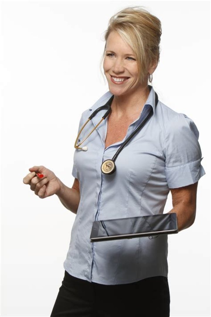 Dr Holly Lucille Age【 Wikipedia Bio 】Weight Loss, Married, Reviews