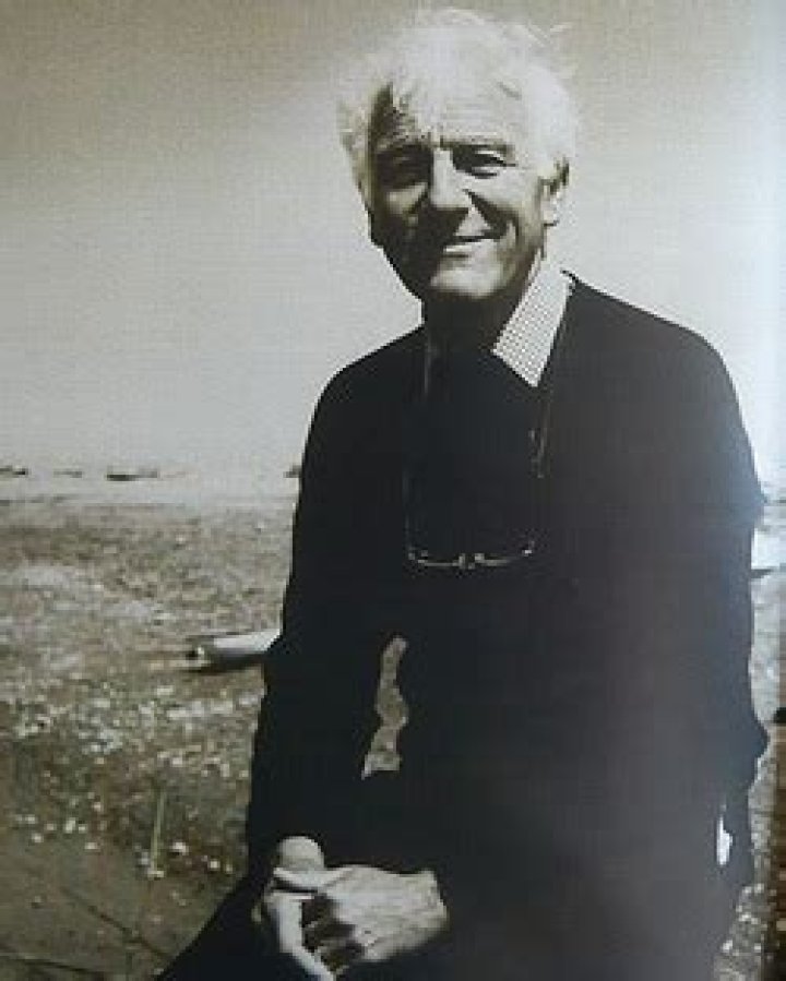 	DRUMMOND MATTHEWS, GEOPHYSICIST	