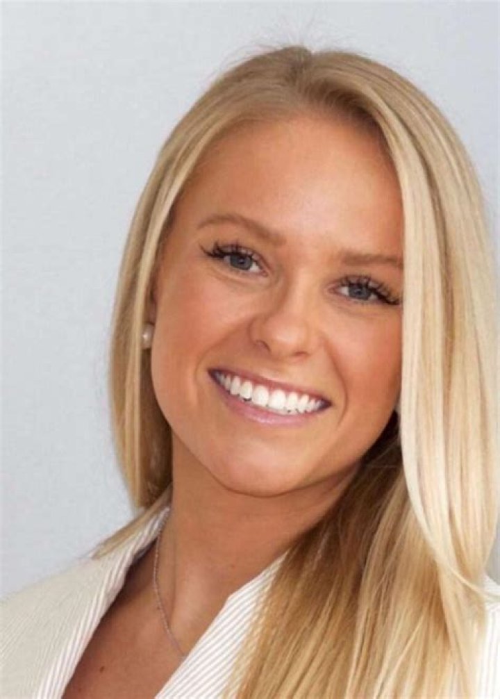 Eliza Kruczynski Bio, Age, Height, Husband, Salary, Net Worth, WFSB