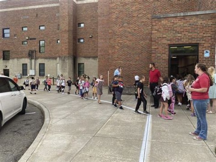 Elm Street Elementary School - Waverly