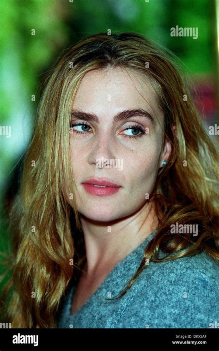 Emmanuelle Seigner Jeune