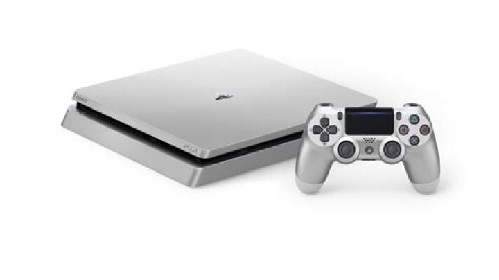 Europe gets slick silver PS4, US only gets gold (update)