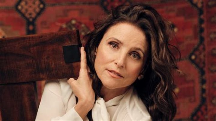 Exploring The Evolution Of Julia Louis-Dreyfus' Mood