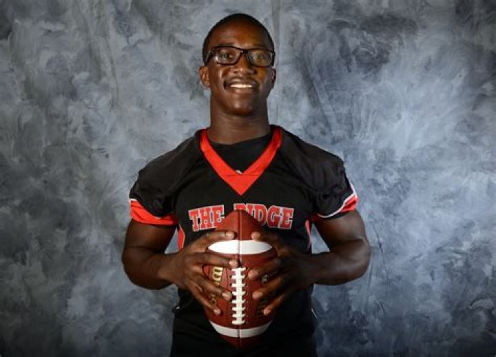 	FAU’s Devin Singletary seeks NFL dreams that fallen high school teammate Greg Bryant is missing	