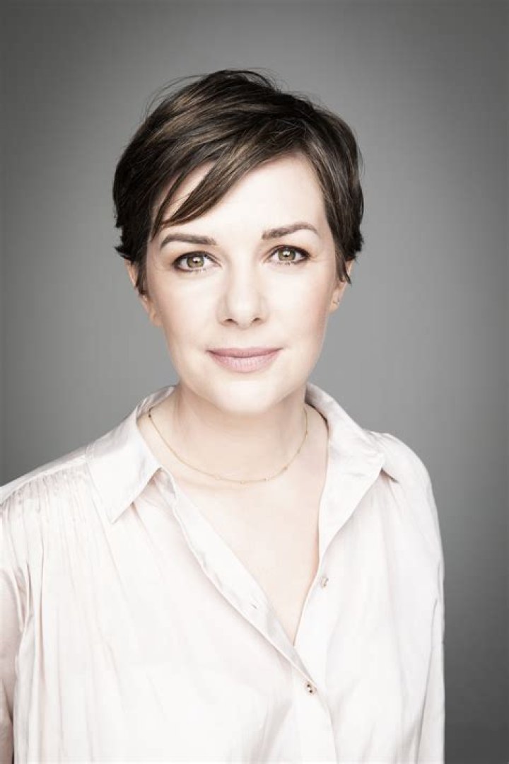 Finola Hughes: A Comprehensive Look At The Acclaimed Actress And Her Career